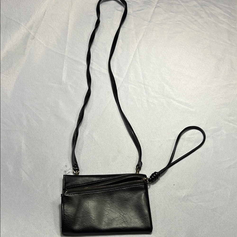 Universal Thread Black Crossbody Bag with Adjustable Strap